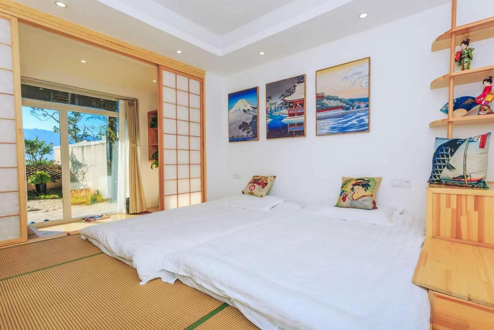 Dali Listening Sea View Villa大理听城海景别墅 Exterior photo